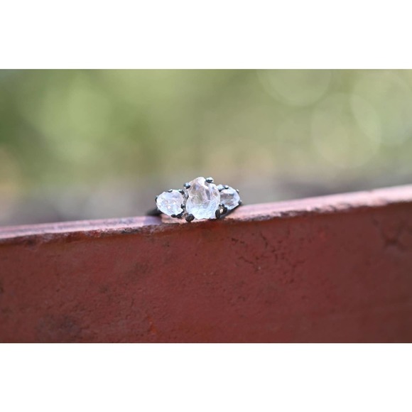 avello Jewelry - Rough cut oval quartz ring, Avello, gifts for her  wife. 925 sterling si…